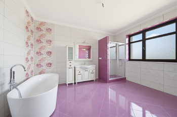 Prodej domu 363 m², Jesenice