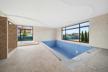 Prodej domu 363 m², Jesenice