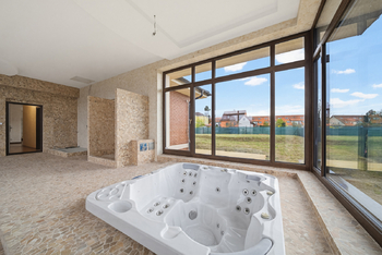 Prodej domu 363 m², Jesenice