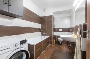 Pronájem bytu 1+kk v osobním vlastnictví 53 m², Praha 9 - Střížkov