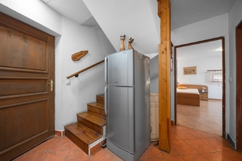Schody do podkroví - Prodej chaty / chalupy 121 m², Petroupim