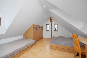 Pokoj 1 v podkroví - Prodej chaty / chalupy 121 m², Petroupim
