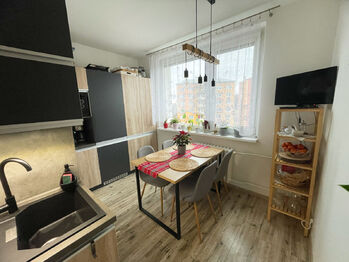 Pronájem bytu 2+1 v osobním vlastnictví 66 m², Rožnov pod Radhoštěm