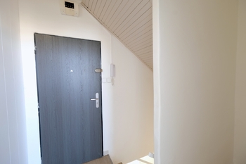 vstupní dveře - Pronájem bytu 4+1 v osobním vlastnictví 80 m², Praha 4 - Krč