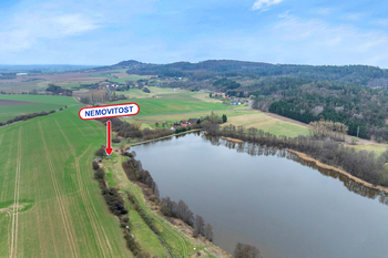 Prodej pozemku 600 m², Ostružno