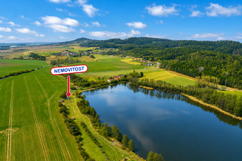 Prodej pozemku 600 m², Ostružno