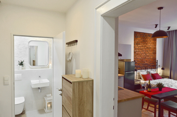 Prodej bytu 1+kk v osobním vlastnictví 31 m², Praha 5 - Smíchov