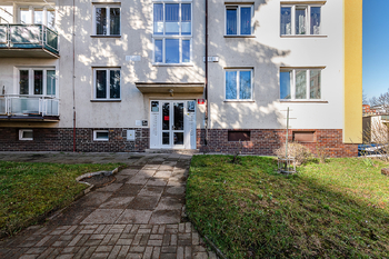 Prodej bytu 2+1 v osobním vlastnictví 54 m², Praha 9 - Letňany