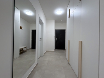 chodba - Pronájem bytu 4+kk v osobním vlastnictví 92 m², Kladno