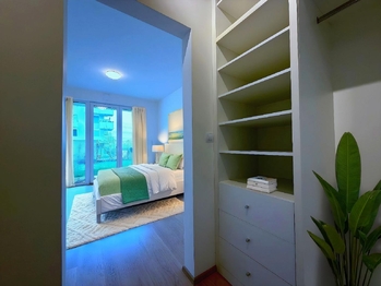 šatna s ložnicí - vizualizace - Pronájem bytu 4+kk v osobním vlastnictví 92 m², Kladno