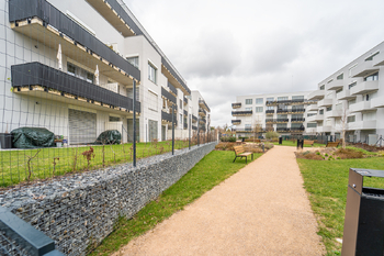 společné atrium - Pronájem bytu 4+kk v osobním vlastnictví 92 m², Kladno