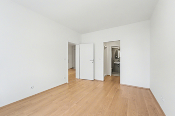 ložnice - Pronájem bytu 4+kk v osobním vlastnictví 92 m², Kladno