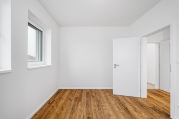 Pokoj 2 - Prodej domu 118 m², Planá nad Lužnicí