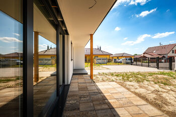 Terasa + parking - Prodej domu 118 m², Planá nad Lužnicí