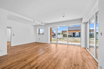 Obývák + kk - Prodej domu 118 m², Planá nad Lužnicí