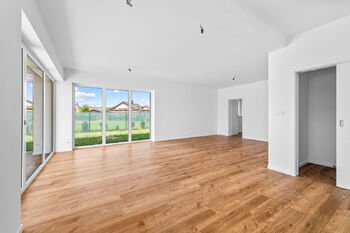 Obývák + kk - Prodej domu 118 m², Planá nad Lužnicí