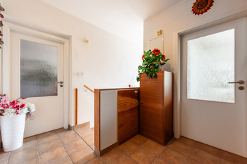 Výjimečný byt 3+kk s terasou, Popůvky, ul. Horní - Prodej bytu 3+kk v osobním vlastnictví 80 m², Popůvky