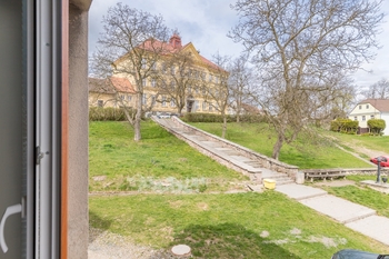 Prodej bytu 1+1 v osobním vlastnictví 65 m², Čistá