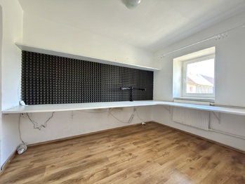 Prodej domu 407 m², Údlice