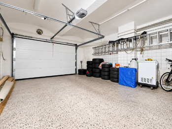 Prodej domu 407 m², Údlice