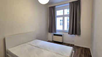 Pronájem bytu 2+kk v osobním vlastnictví 44 m², Praha 4 - Nusle