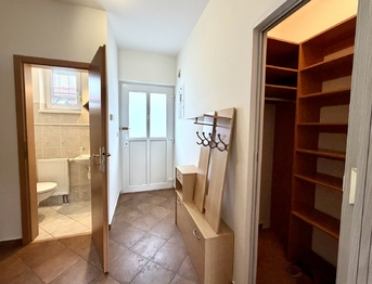 Pronájem domu 138 m², Praha 9 - Satalice