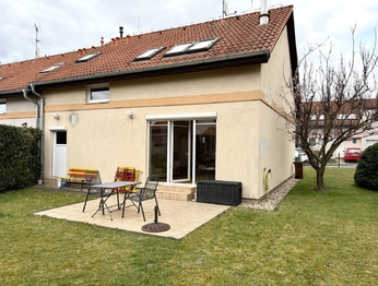 Pronájem domu 138 m², Praha 9 - Satalice