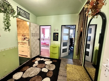 Prodej bytu 3+1 v osobním vlastnictví 77 m², Praha 9 - Libeň