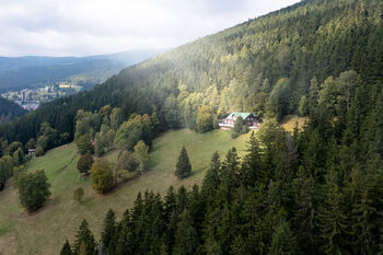 Prodej horského Penzionu Táňa na krásném místě v Peci pod Sněžkou, Krkonoše, Velká Úpa II, čp. 154 – investice s potenciálem rozšíření. - Prodej ubytovacího zařízení 584 m², Pec pod Sněžkou