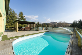 Prodej domu 525 m², Liptál