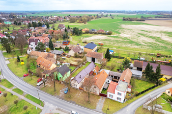 Prodej domu 95 m², Straky