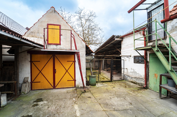 Prodej domu 95 m², Straky