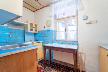 Prodej domu 95 m², Straky