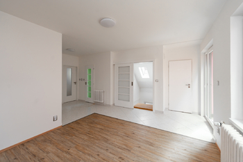 Prodej domu 300 m², Měchenice