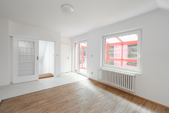 Prodej domu 300 m², Měchenice