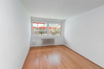 Prodej domu 300 m², Měchenice