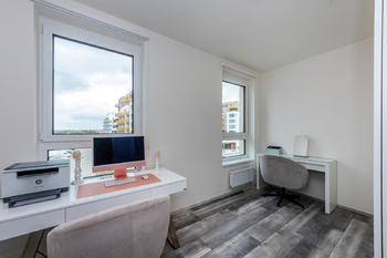 Prodej bytu 3+kk v družstevním vlastnictví 100 m², Praha 10 - Dolní Měcholupy