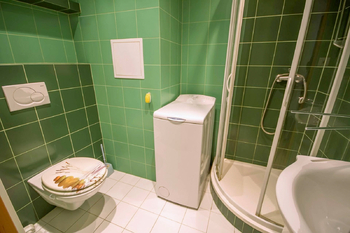 Prodej bytu 1+kk v osobním vlastnictví 36 m², Hradec Králové