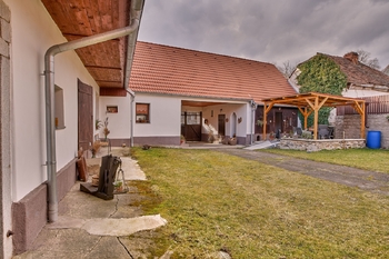 Prodej domu 160 m², Drhovle