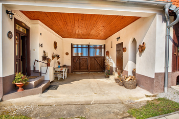 Prodej domu 160 m², Drhovle