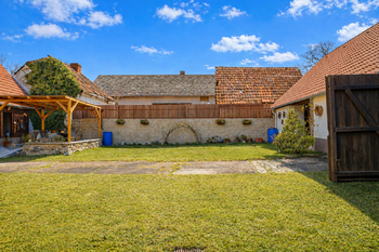 Prodej domu 160 m², Drhovle