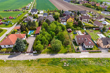 Prodej pozemku 1530 m², Malý Újezd