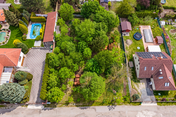 Prodej pozemku 1530 m², Malý Újezd