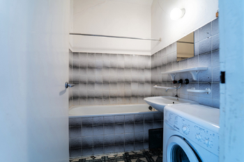 koupelna - Prodej bytu 3+1 v osobním vlastnictví 93 m², Praha 10 - Strašnice