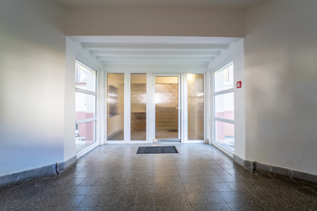 Prodej bytu 3+1 v osobním vlastnictví 93 m², Praha 10 - Strašnice