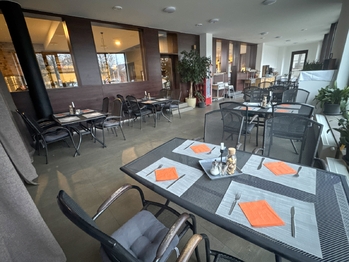 Pronájem obchodních prostor 1100 m², Brno