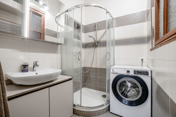 Prodej bytu 2+1 v osobním vlastnictví 48 m², Praha 8 - Libeň