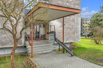 Prodej bytu 3+1 v osobním vlastnictví 75 m², Hradec Králové