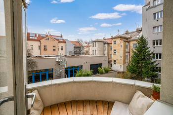 Prodej bytu 2+1 v osobním vlastnictví 47 m², Praha 8 - Libeň