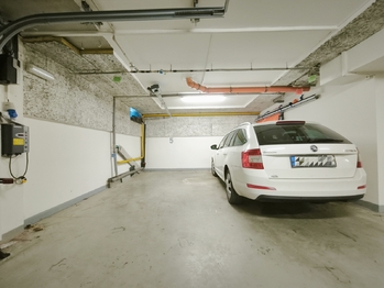 Prodej garážového stání, Praha 9 - Kbely